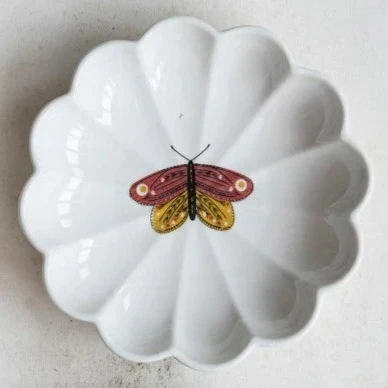 Stoneware Fluted Dish with Insect - Image 3